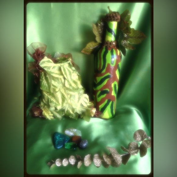 Hand Crafted Upcycled Glass Gypsy Bottle Eternal Tree Nature Vibes - Picture 14 of 15